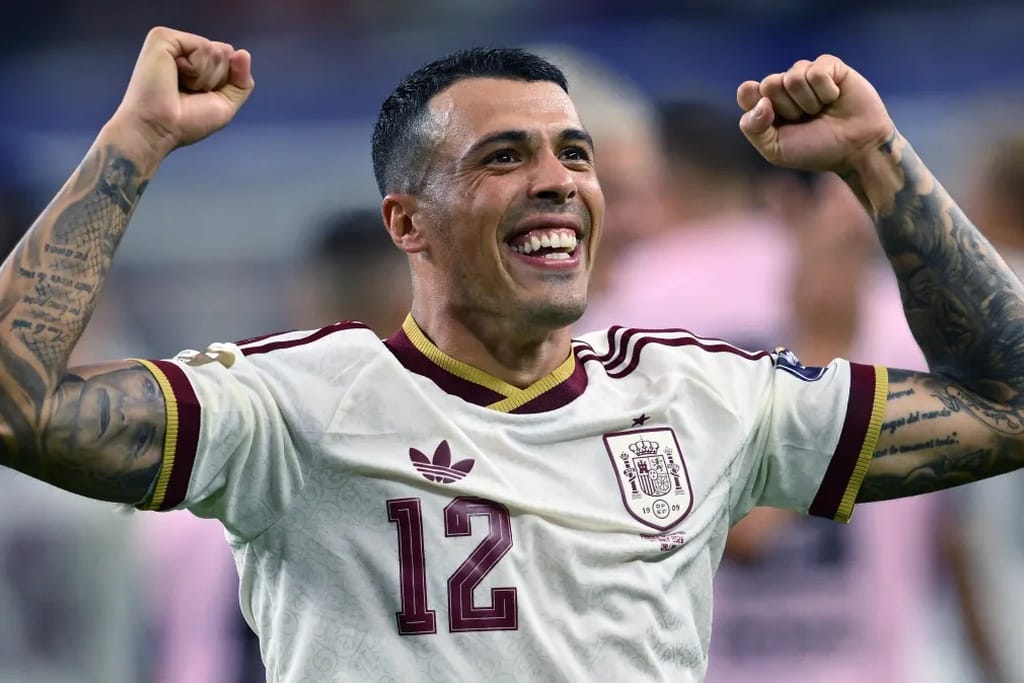 西班牙2-0战胜法国晋级世界杯决赛 奥亚萨瓦尔点射+佩德罗·波罗建功